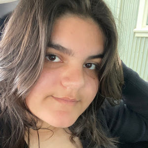 Meet your Posher, Parissa